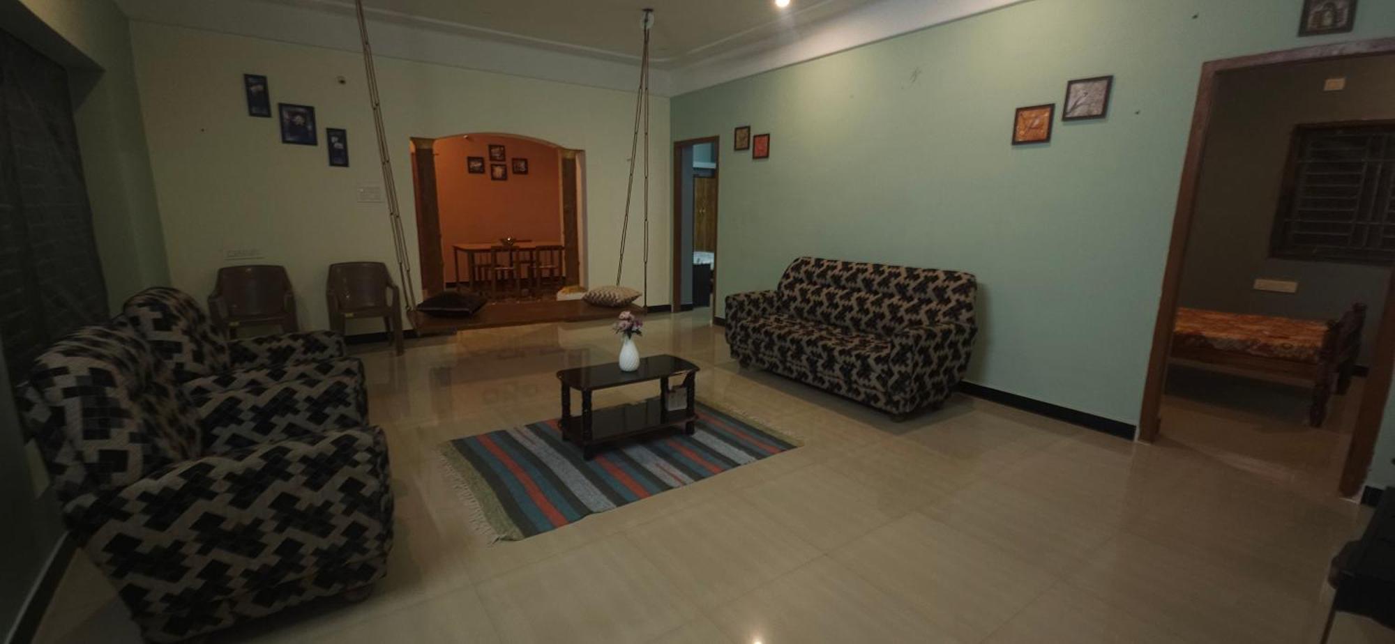 Shi'S Triveni Spacious 2Bhk Villa In Pappampatti, コインバトール エクステリア 写真