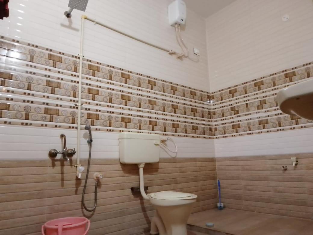 Shi'S Triveni Spacious 2Bhk Villa In Pappampatti, コインバトール エクステリア 写真